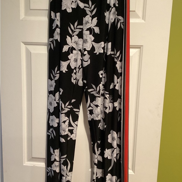 Pants - Picture 5 of 6